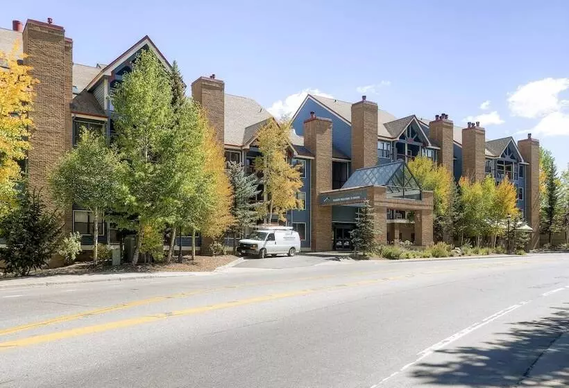 ホテル River Mountain Lodge