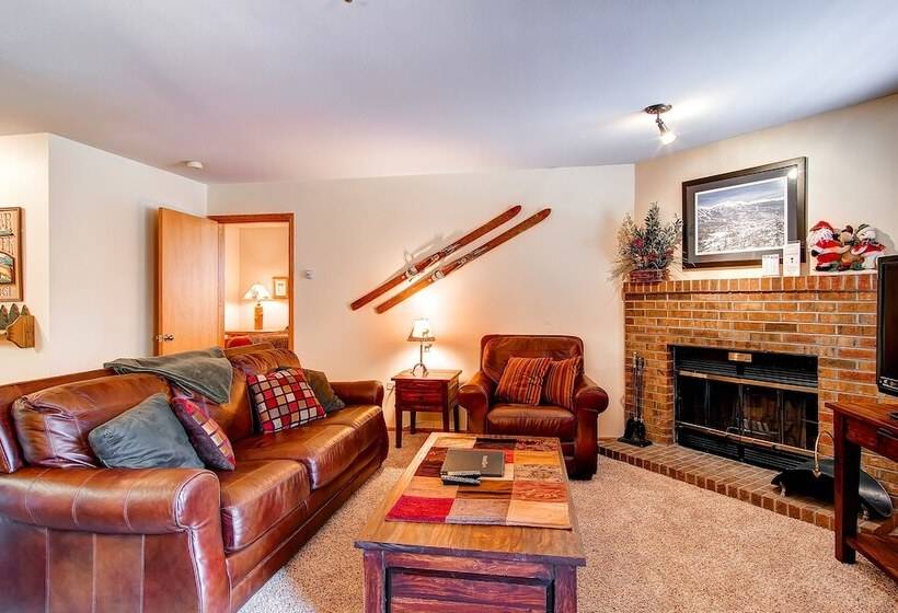 هتل River Mountain Lodge