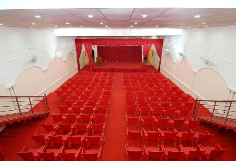 בית מלון כפרי Sneha Inn