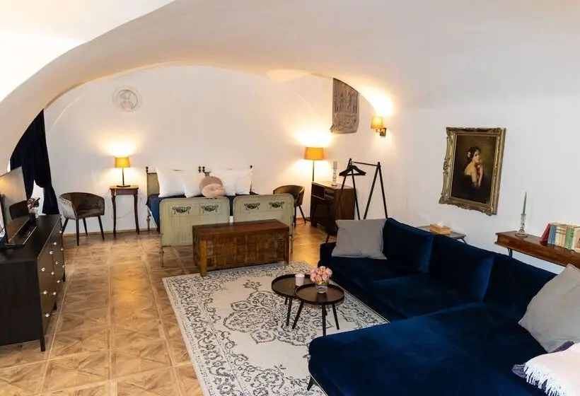 Opera Apartments