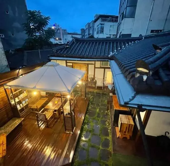 ペンション Eoulim House