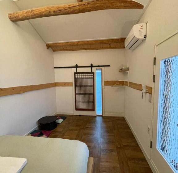 پانسیون Eoulim House