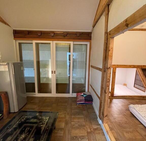 پانسیون Eoulim House