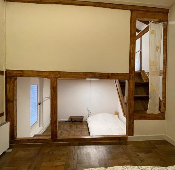 پانسیون Eoulim House