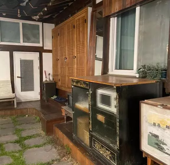 ペンション Eoulim House