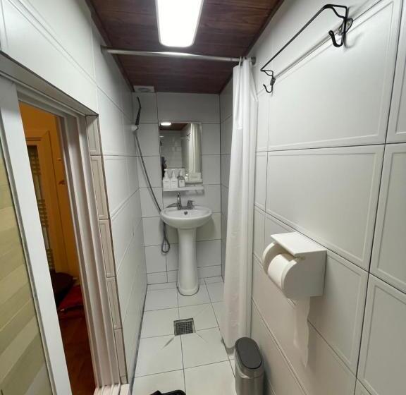 پانسیون Eoulim House