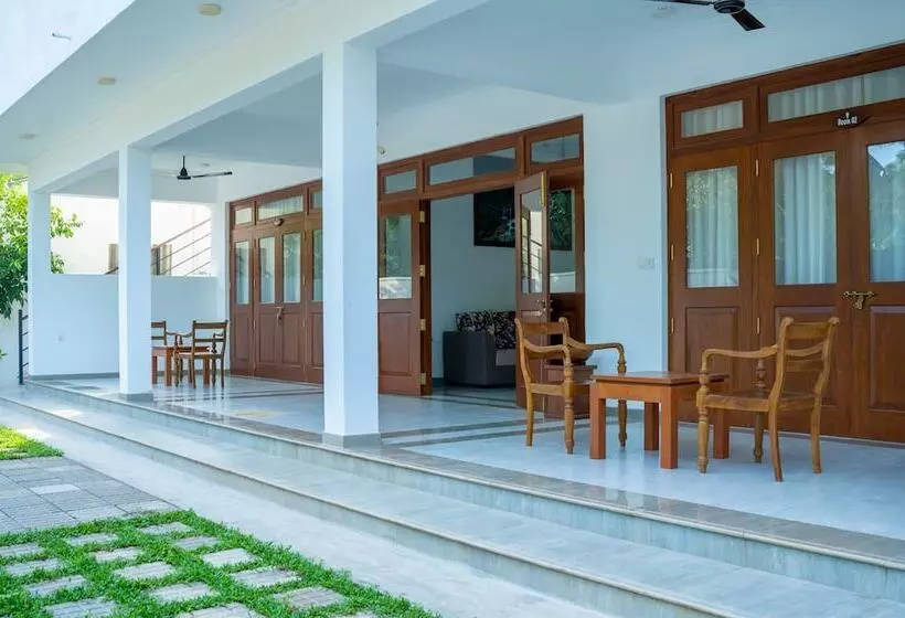 پانسیون Piyum Villa Kosgoda