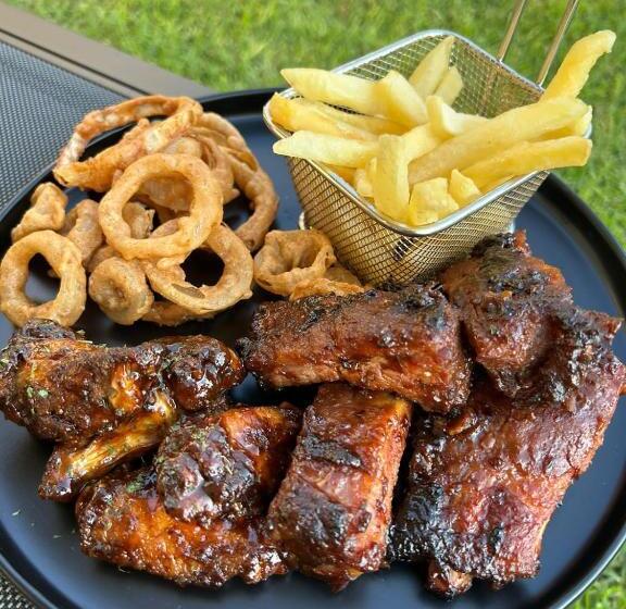 פנסיון Suumthing Private Guesthouse