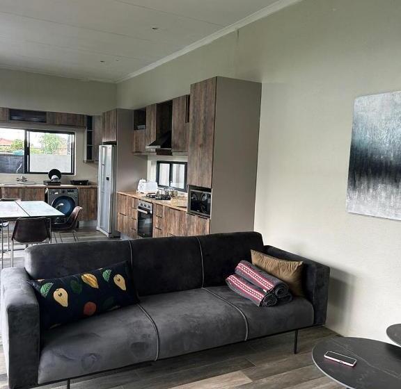 פנסיון Suumthing Private Guesthouse