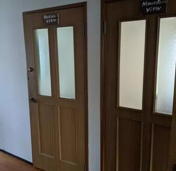 Majatalo The English Clubゲストハウス