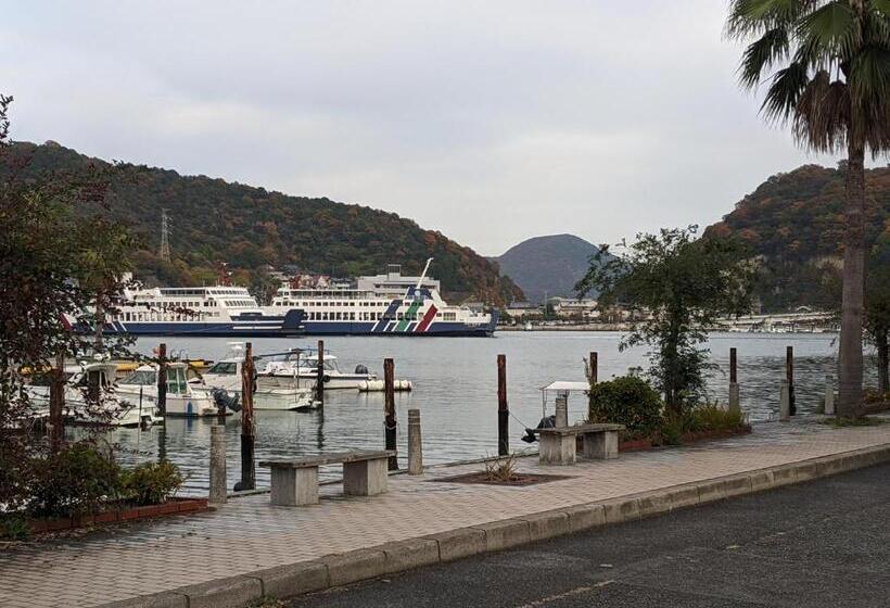 بنسيون The English Clubゲストハウス