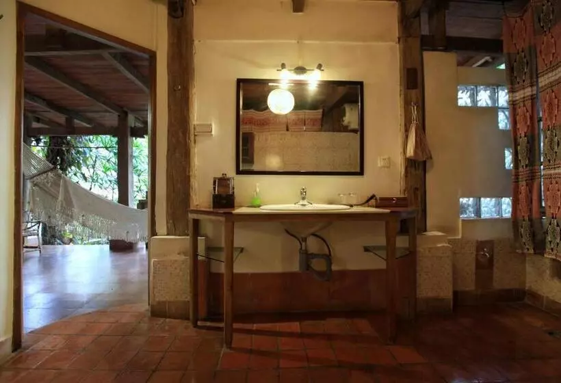 Majatalo You Ran Tai