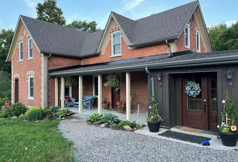 Sawyer S Creek Bed And Breakfast