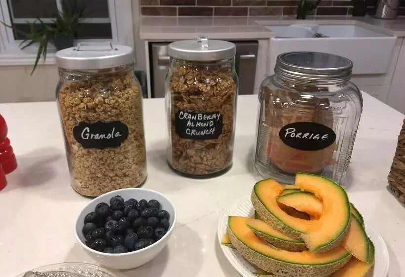 Sawyer S Creek Bed And Breakfast