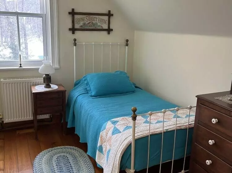 Sawyer S Creek Bed And Breakfast