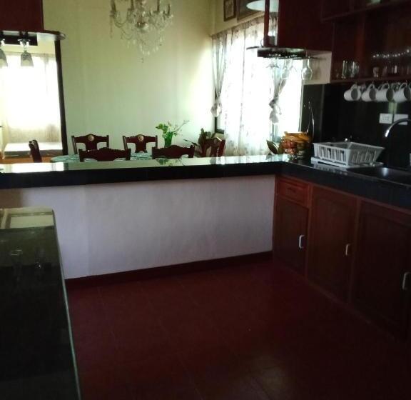 مبيت وإفطار Villa Ceferina