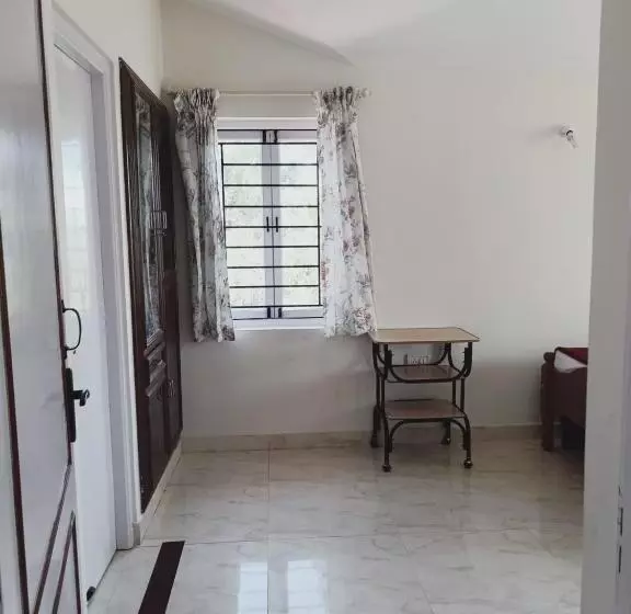 Aamiaismajoitus (B&B) Wandern Hut Home Stay