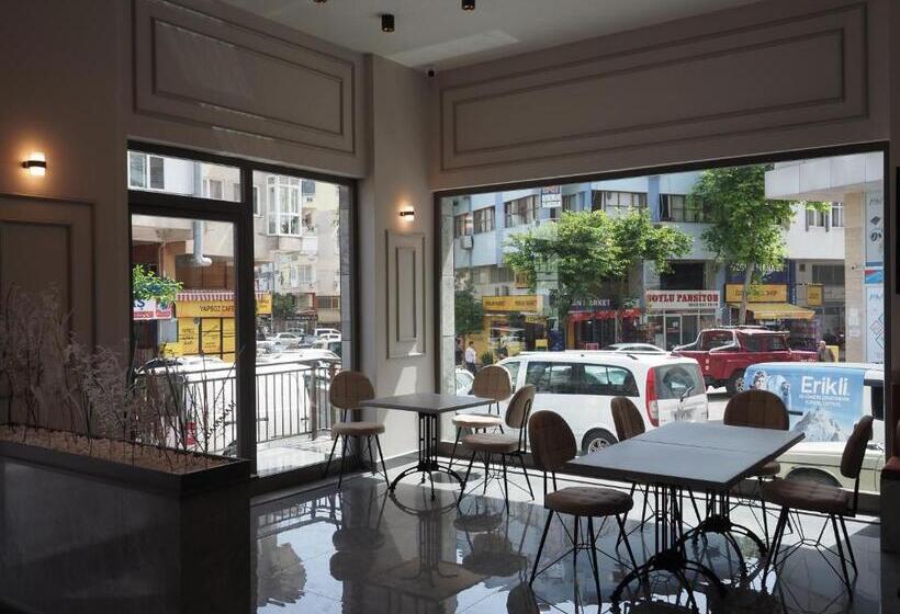 住宿加早餐  Zeni̇a Otel