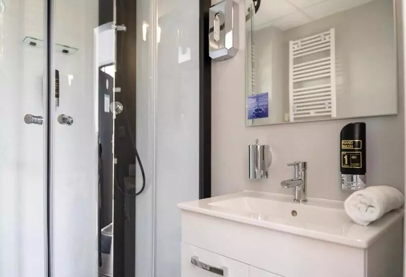 Comfort Housing Apartments