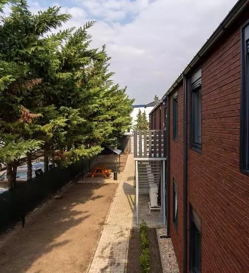 Comfort Housing Apartments