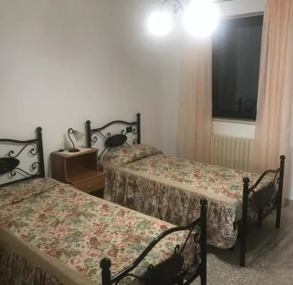 Hotelli Agriturismo Cerquatonda