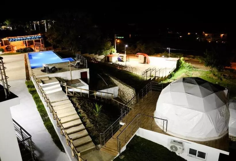 Hotelli Don Bululo Camping Lodge