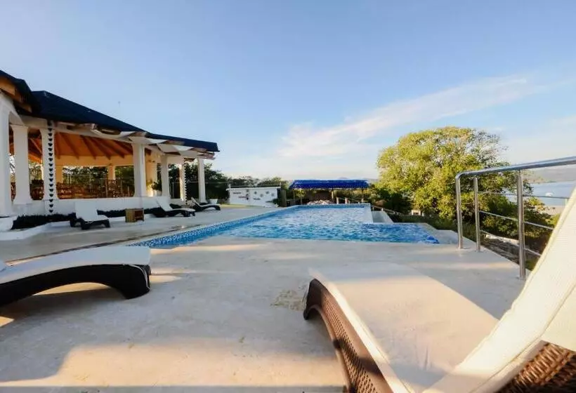 Hotelli Don Bululo Camping Lodge