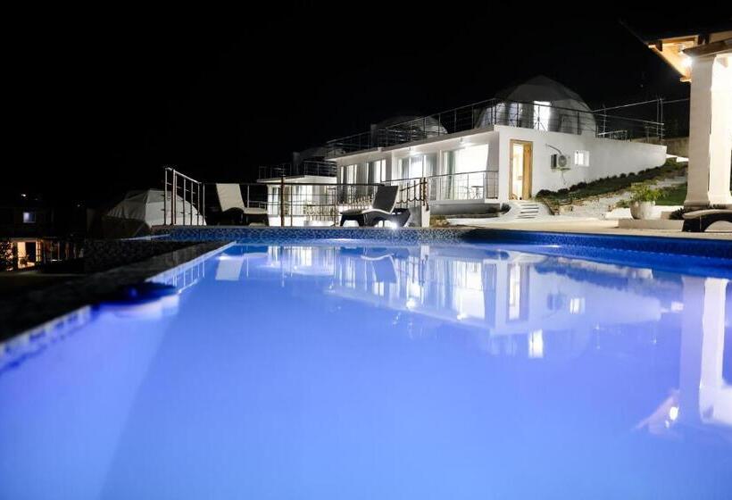 هتل Don Bululo Camping Lodge