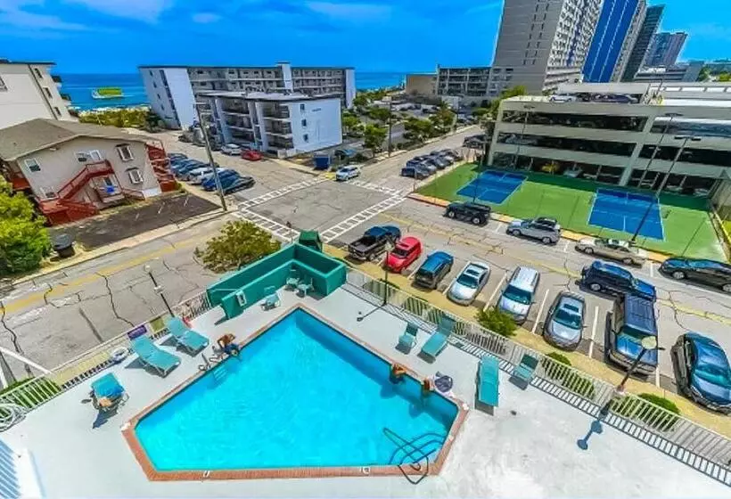 ホテル Mayfair Beach 503
