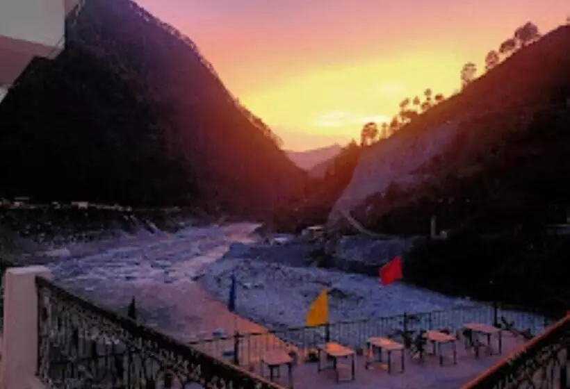 ホテル Mount Inn Badrinath Marg , Birahi , Chamoli
