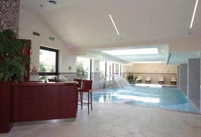 Hotelli Relais Dei Normanni