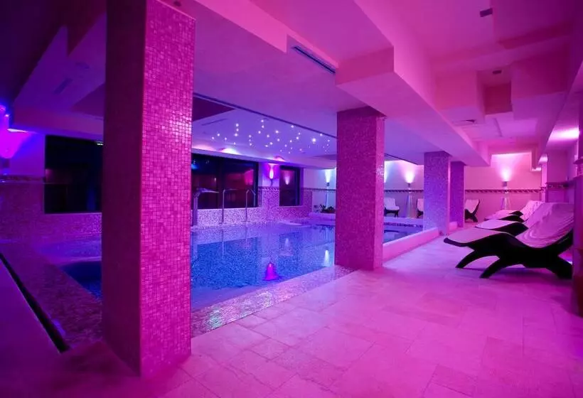 Hotelli Relais Dei Normanni