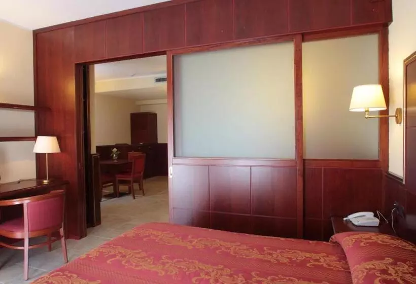 Hotelli Relais Dei Normanni