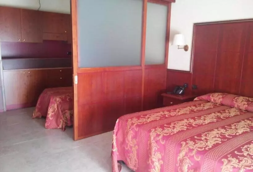 Hotelli Relais Dei Normanni