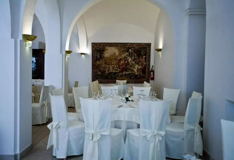 Hotelli Relais Dei Normanni