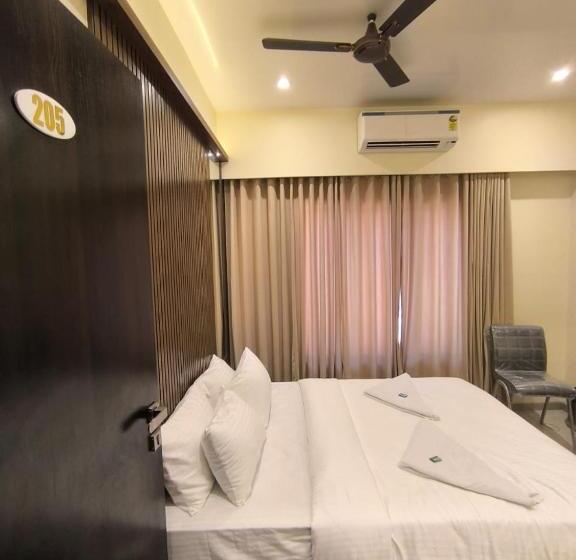 호텔 Sharan Residency