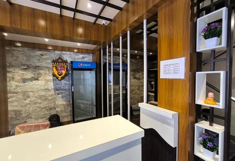 호텔 Sharan Residency