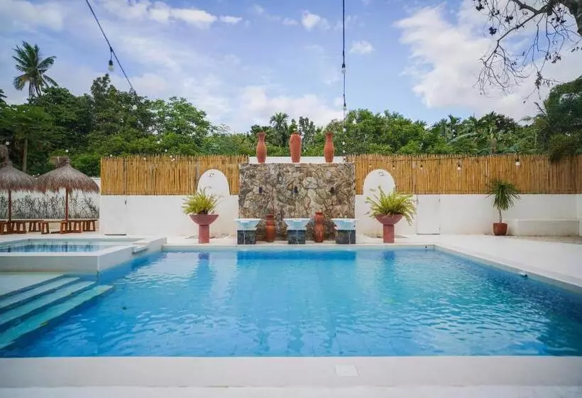 ホテル Villa Soledad Garden Resort