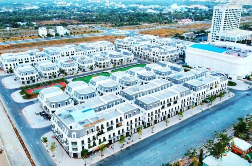 Khách Sạn The One Hotel 1