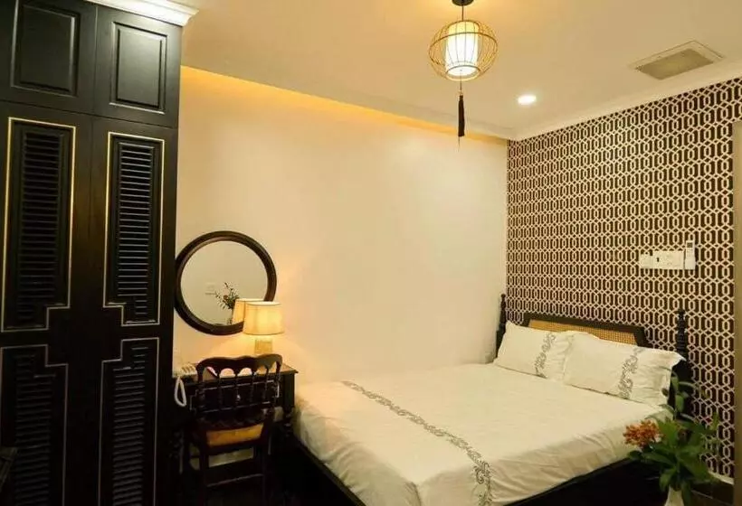 Khách Sạn The One Hotel 1