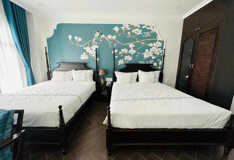 Khách Sạn The One Hotel 1