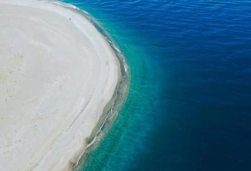 ペンション Omero