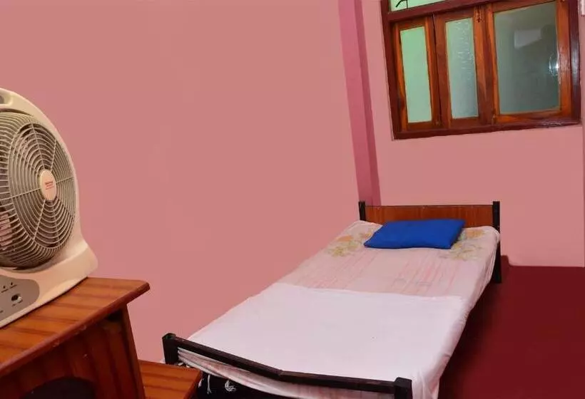 ペンション Randeniya Rest Inn Please Call Befor E Booking