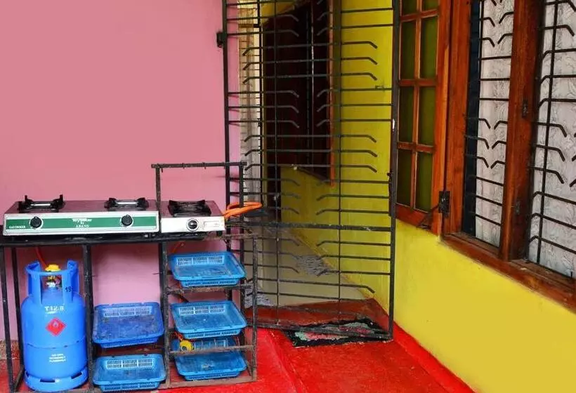 ペンション Randeniya Rest Inn Please Call Befor E Booking