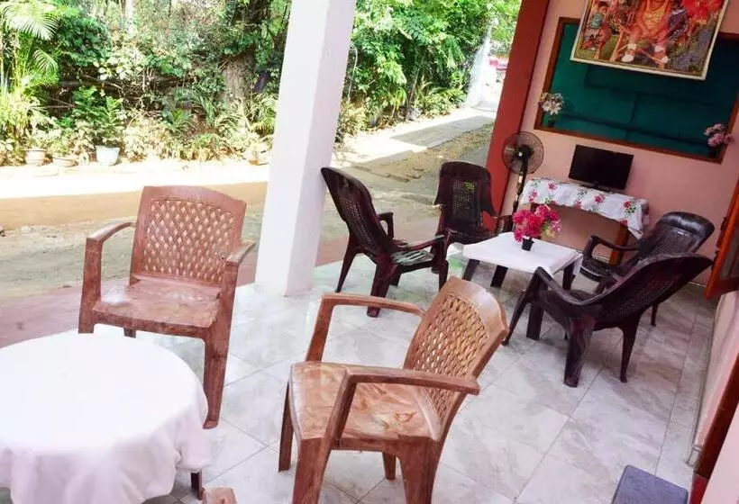 ペンション Randeniya Rest Inn Please Call Befor E Booking