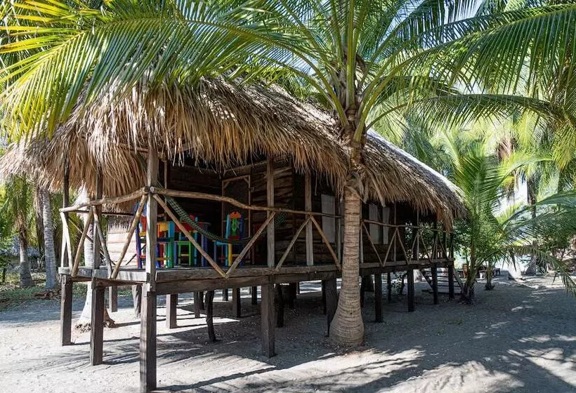 Hotelli Cabañas Casa De Agua