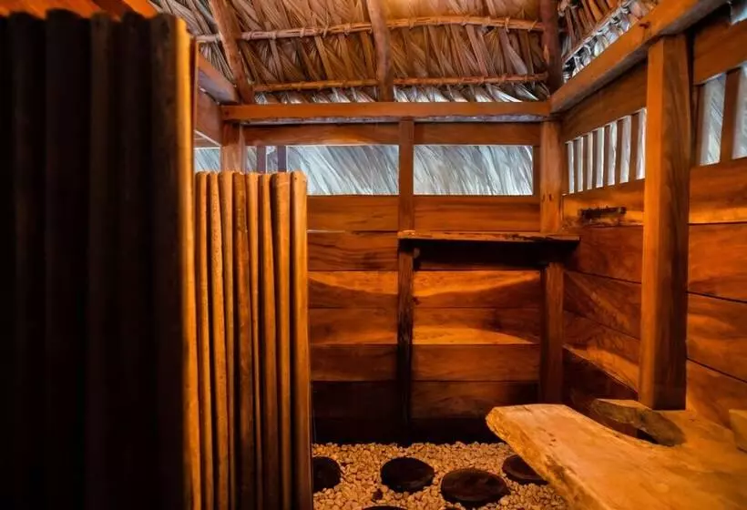 Hotelli Cabañas Casa De Agua