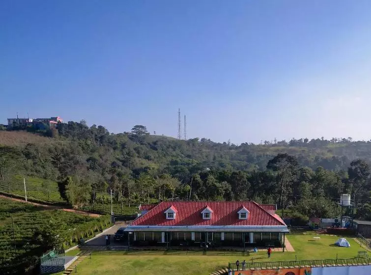 Hotelli Cloudy Court Resort