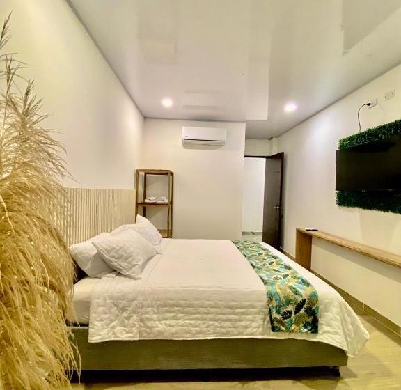 Hotel Moñitos Beach