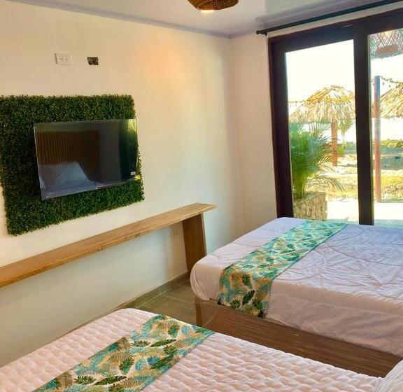 Hotel Moñitos Beach